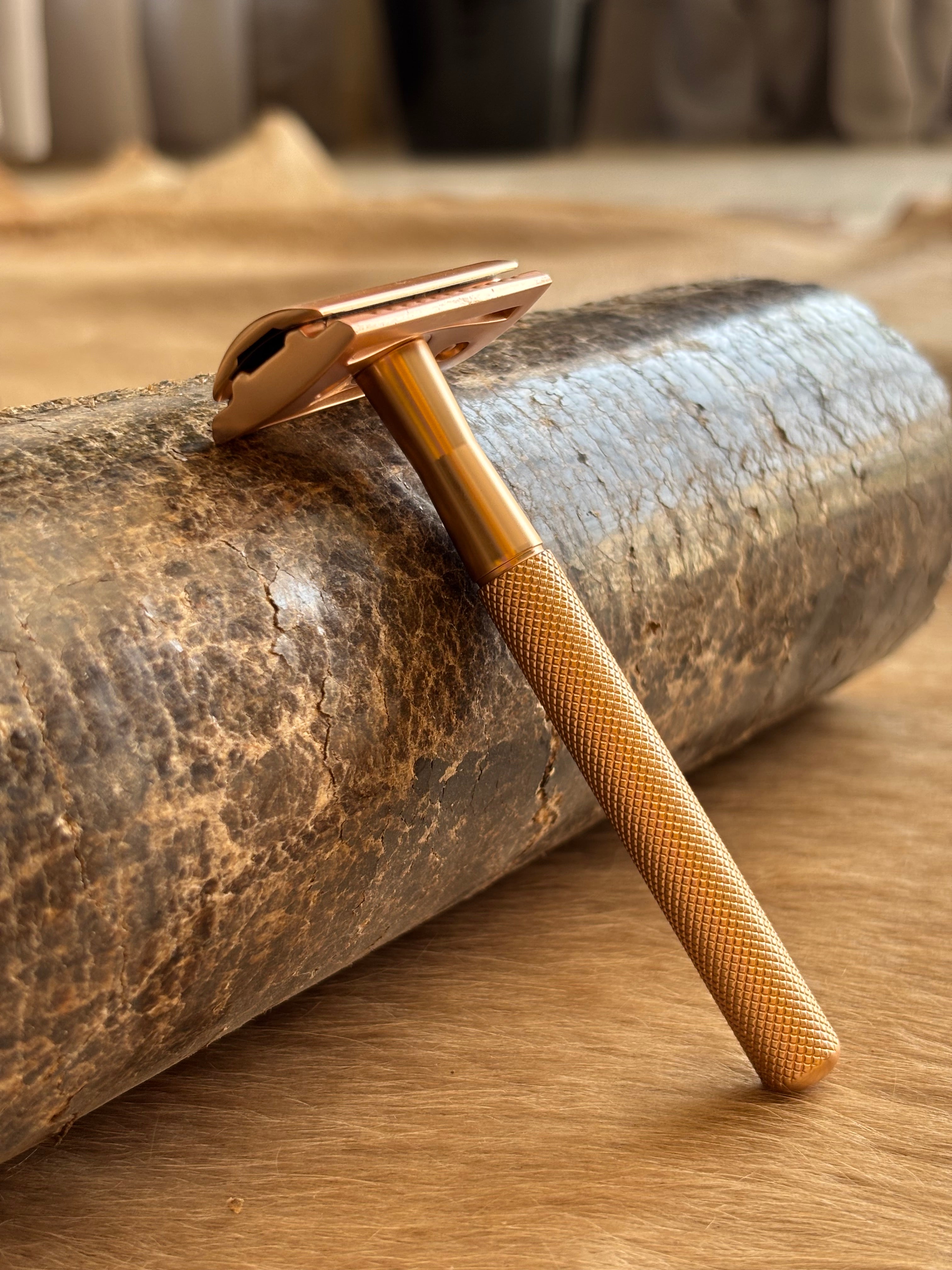 Rasoir de sûreté Amaya rose gold